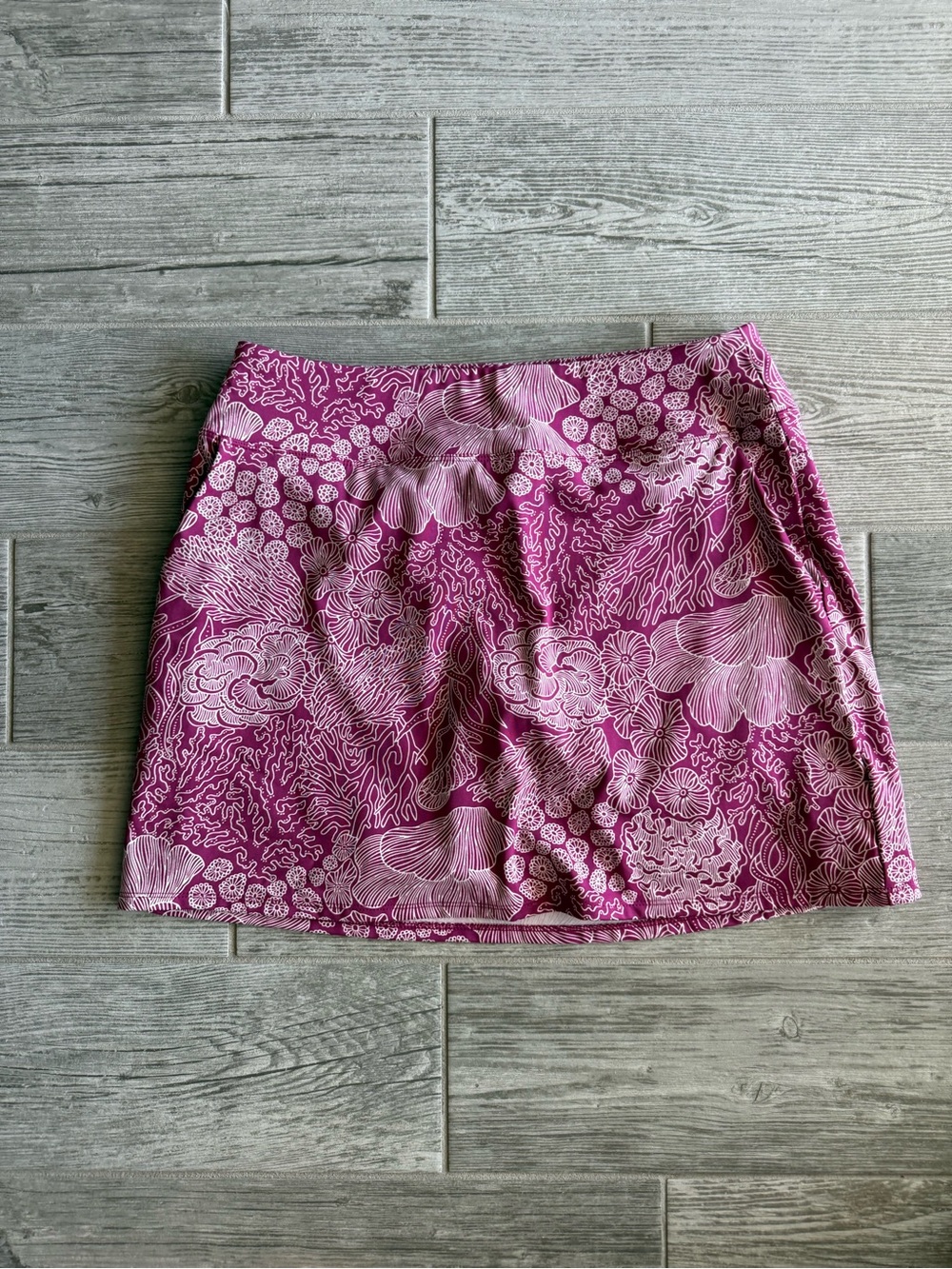 Women's Tommy Bahama tennis/ golf Pink Floral-Pattern Skirt size medium